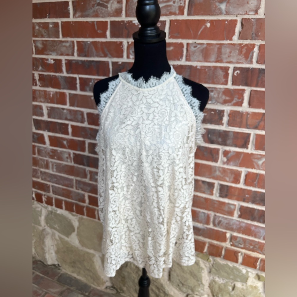 Ivory lined lace top size 20